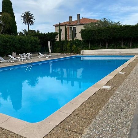 Апартаменты Le Patio Сен-Тропе Экстерьер фото